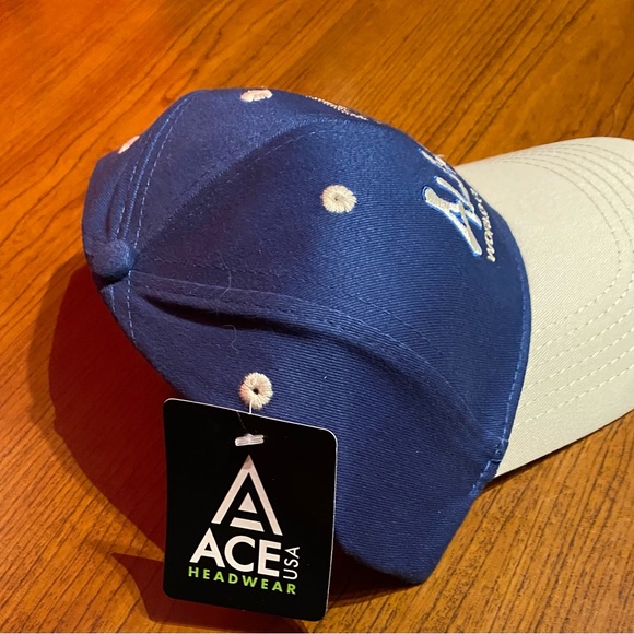 Alaska World Class Fishing Hat - Picture 3 of 4